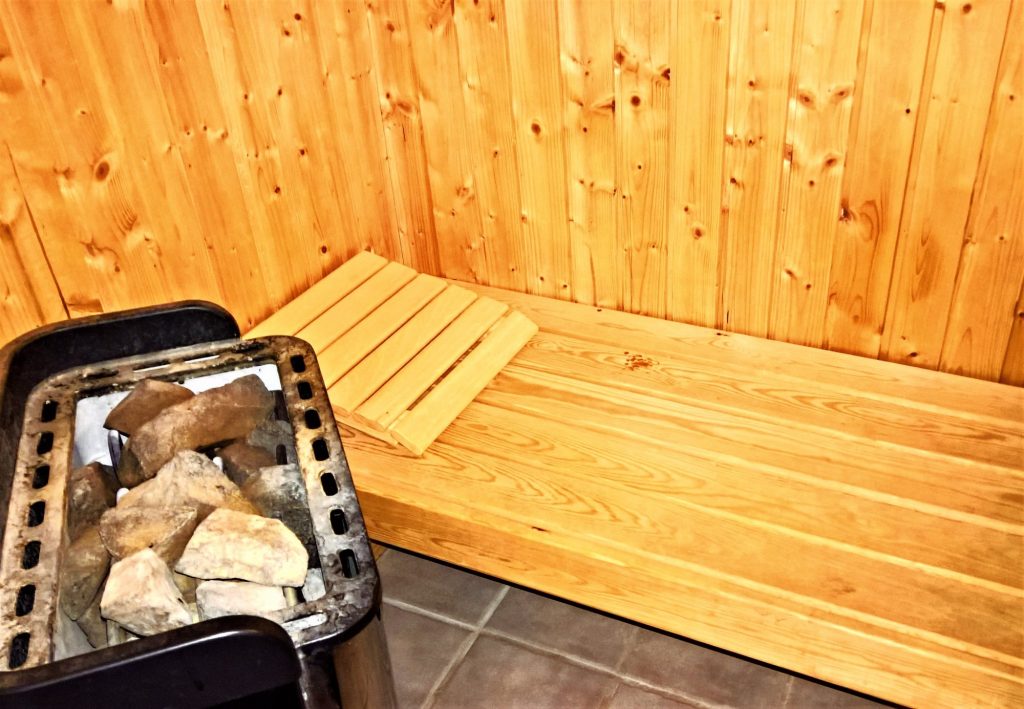 6 Outdoor Sauna Mistakes to Avoid for Homeowners in Rochester, MN