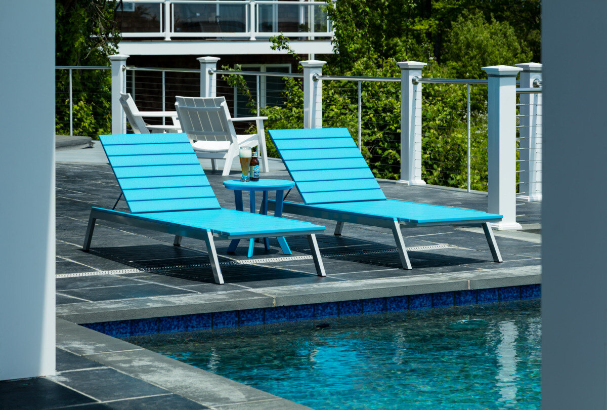 mad chaise (400)